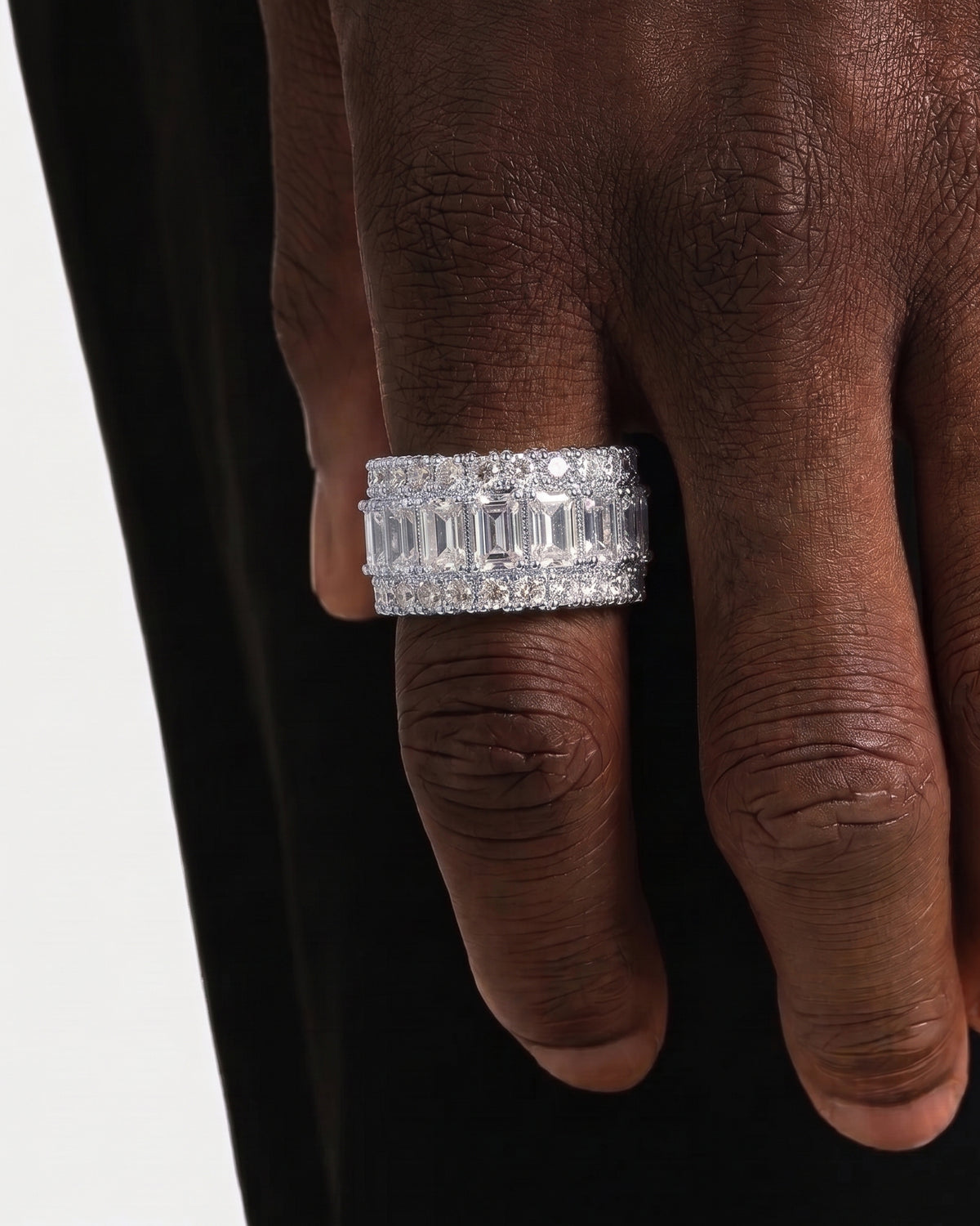 Bague éternité baguettes glacée, finition argent