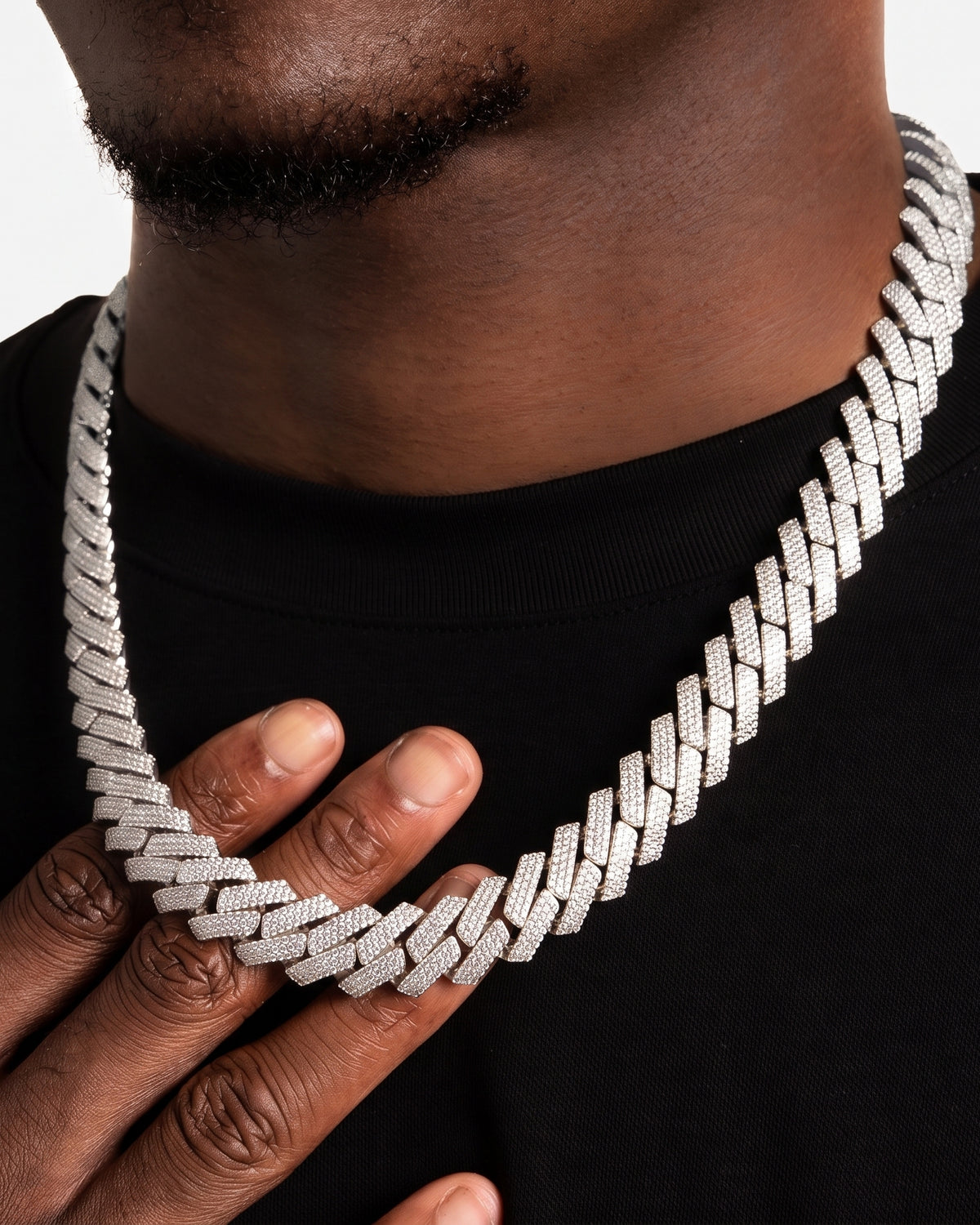 Chaîne cubaine 3 rangs 16 mm, finition argent, vue 2