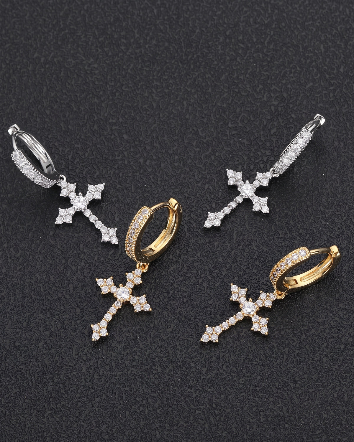Créoles croix glacées, détail