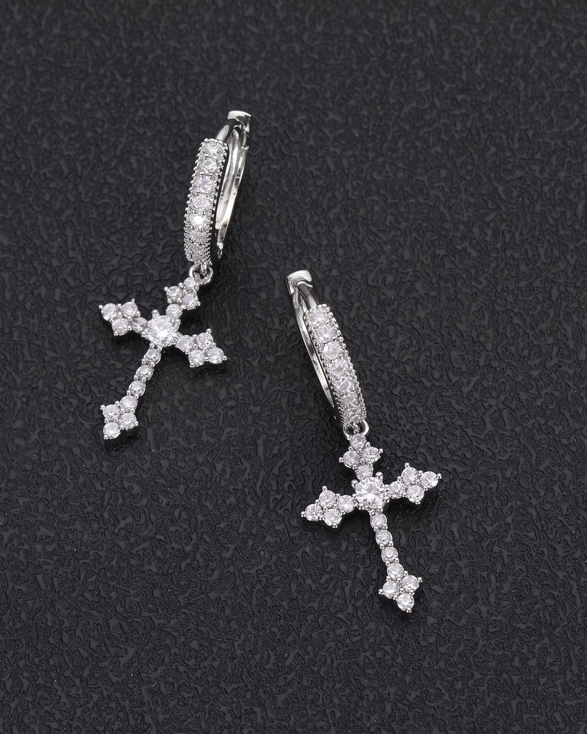 Créoles croix glacées, finition argent, vue 2