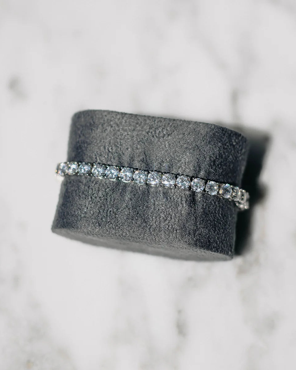 Bracelet tennis moissanite 5 mm, finition argent, vue 5