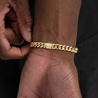 Bracelet cubain Miami 8 mm, finition or, vue 5