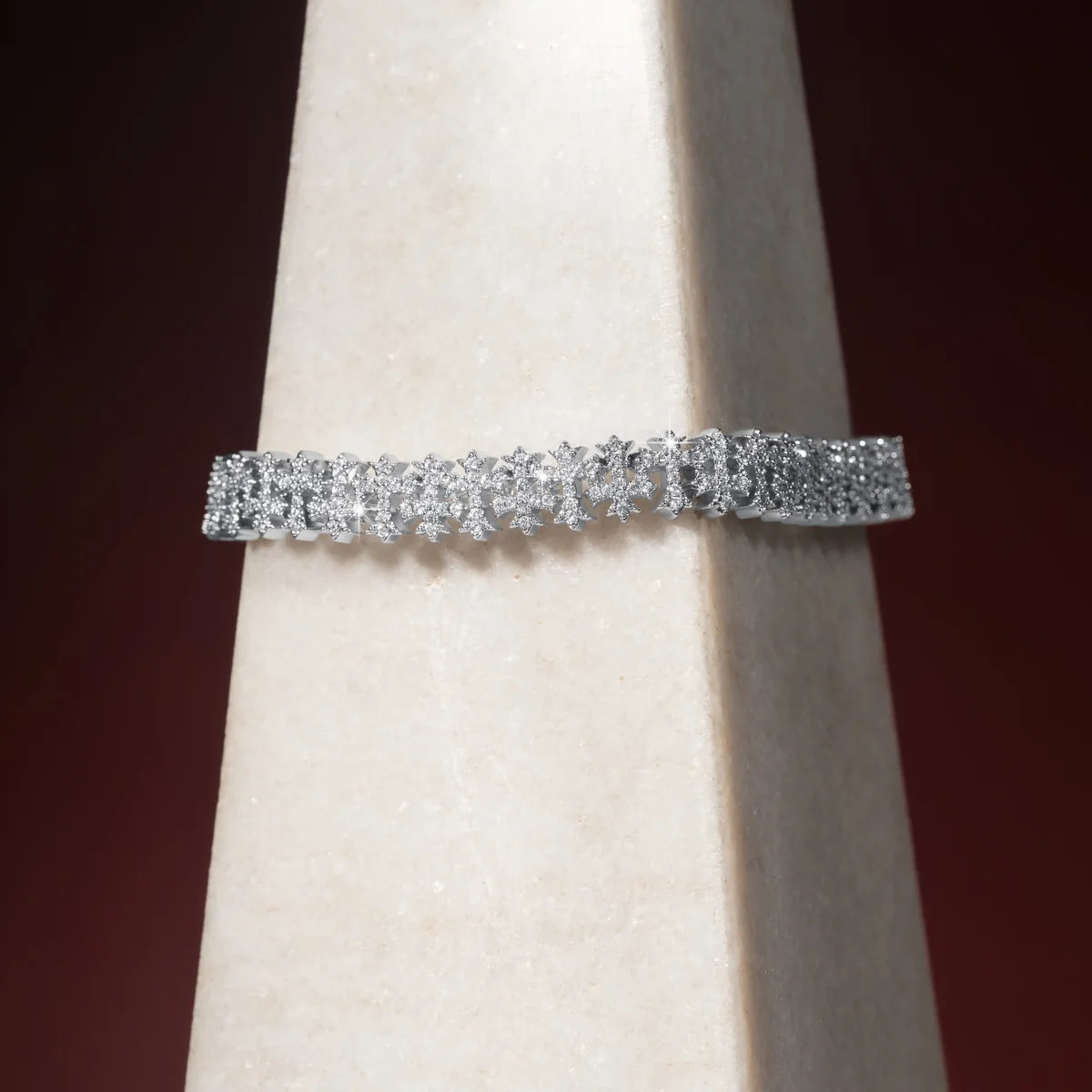 Bracelet glacé motif croix 8,5 mm, finition argent, vue 2