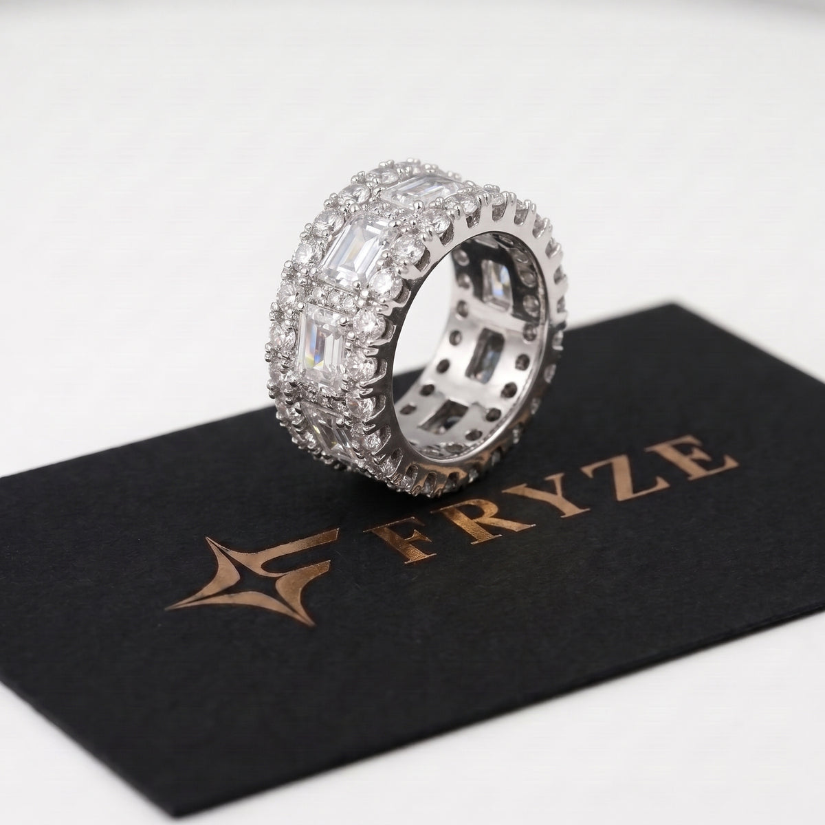 Bague éternité baguettes glacée, finition argent, vue 3