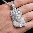 Pendentif tête de Christ glacée, finition argent, vue 3