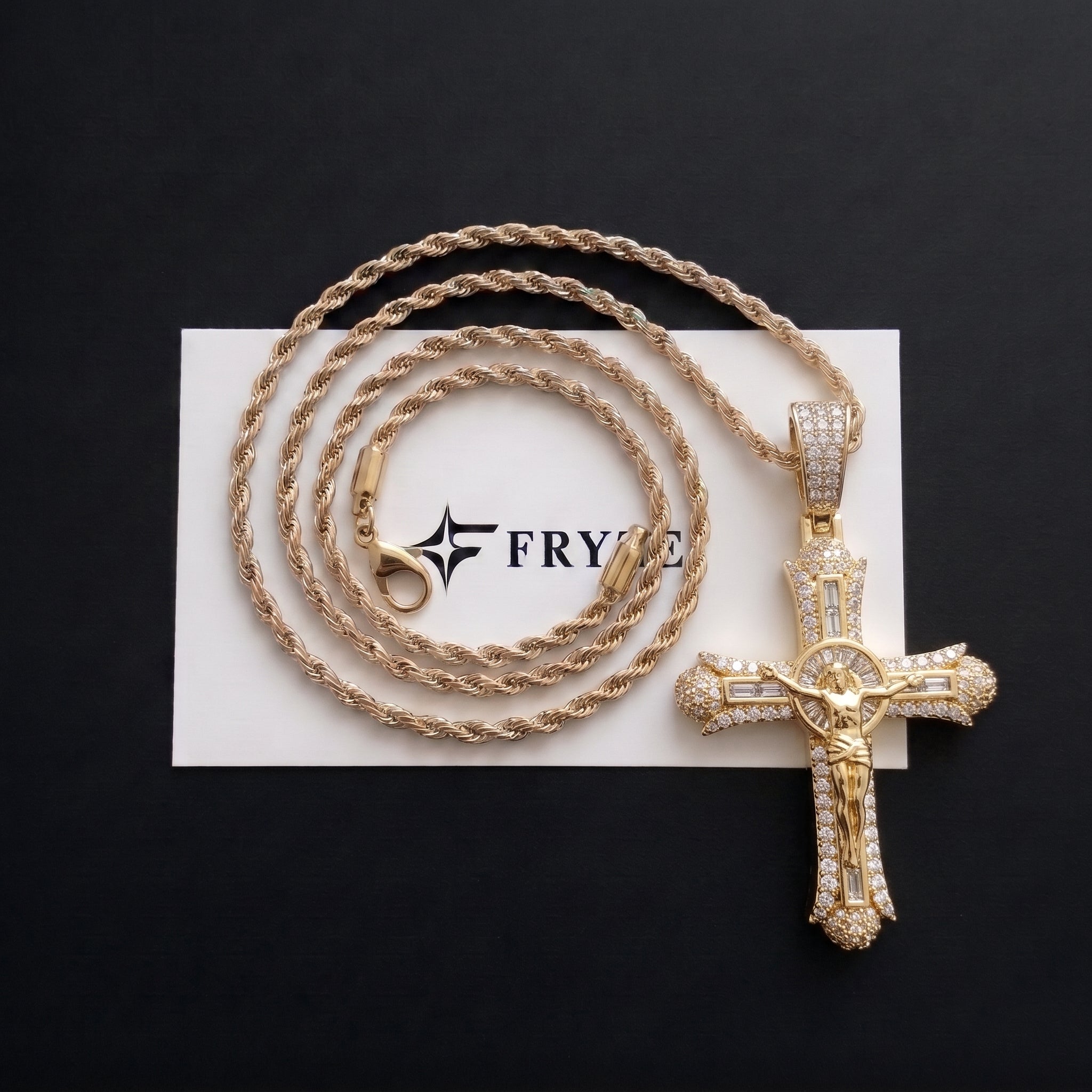 Pendentif crucifix glacé, finition or, vue 5